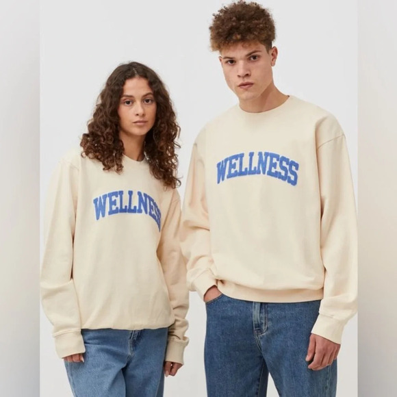 NWOT Sporty & Rich Wellness Letterman Boucle Cream Crewneck Sweatshirt Small - Picture 1 of 9